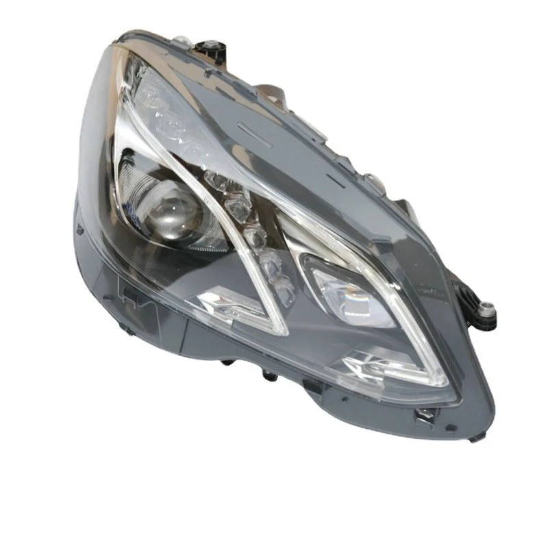 Tagumine latern Lexus 570 jaoks